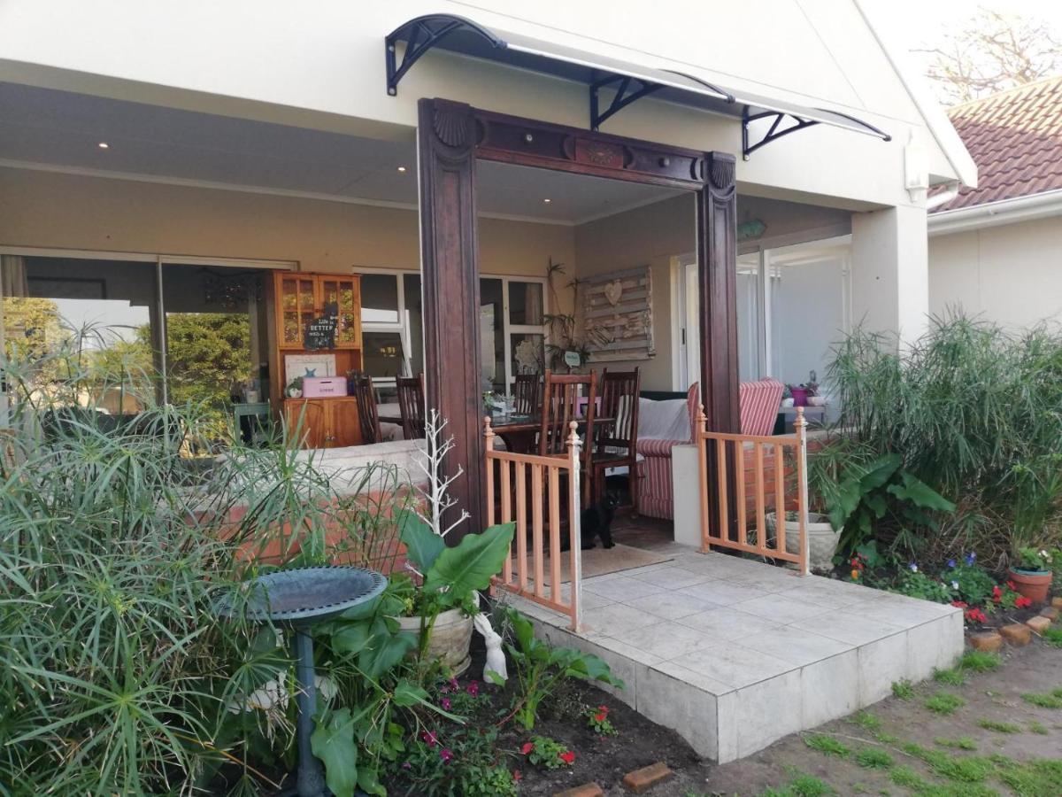 The Coelacanth Guest House And Beach Thyme Self Catering Kiddʼs Beach エクステリア 写真