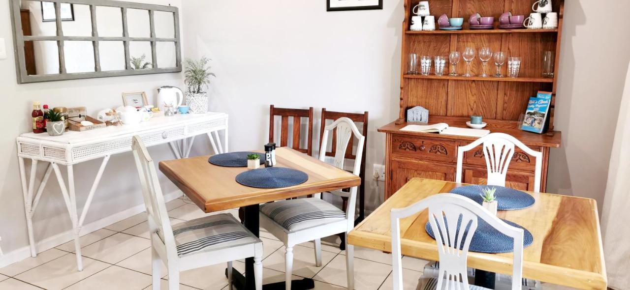 The Coelacanth Guest House And Beach Thyme Self Catering Kiddʼs Beach エクステリア 写真