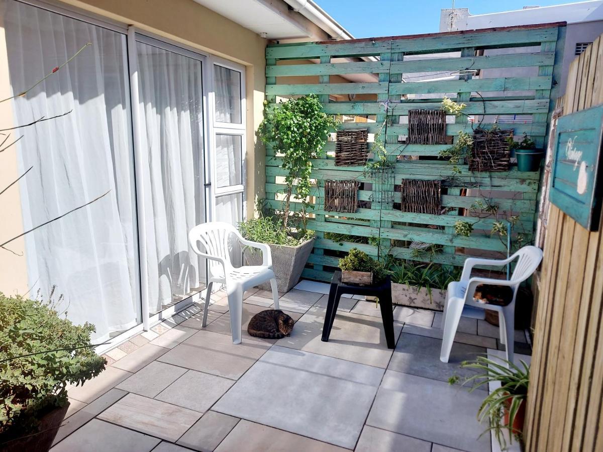 The Coelacanth Guest House And Beach Thyme Self Catering Kiddʼs Beach エクステリア 写真
