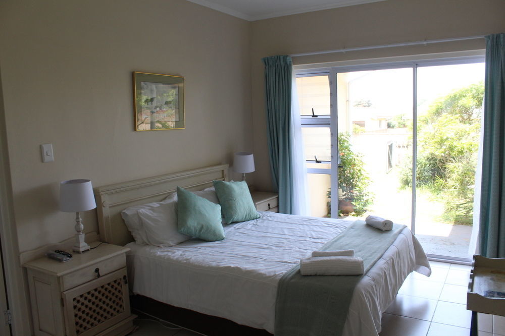 The Coelacanth Guest House And Beach Thyme Self Catering Kiddʼs Beach エクステリア 写真