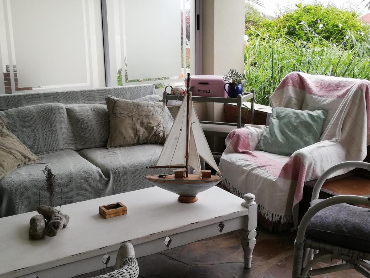 The Coelacanth Guest House And Beach Thyme Self Catering Kiddʼs Beach エクステリア 写真
