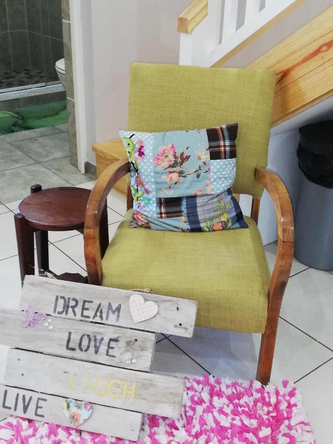 The Coelacanth Guest House And Beach Thyme Self Catering Kiddʼs Beach エクステリア 写真